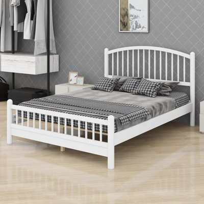 Lit plateforme en bois pour chambre à coucher avec tête de lit arquée