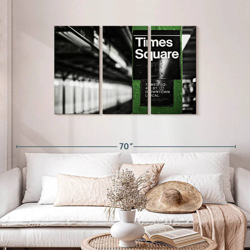 Rorry Times Square Subway Green, 28" H x 45" W