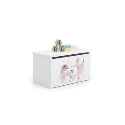 Daria toy chest