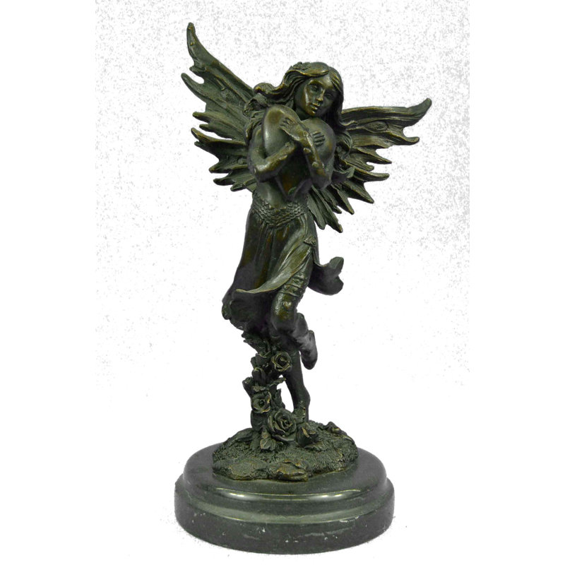 Kadijatu Figurines & Sculptures