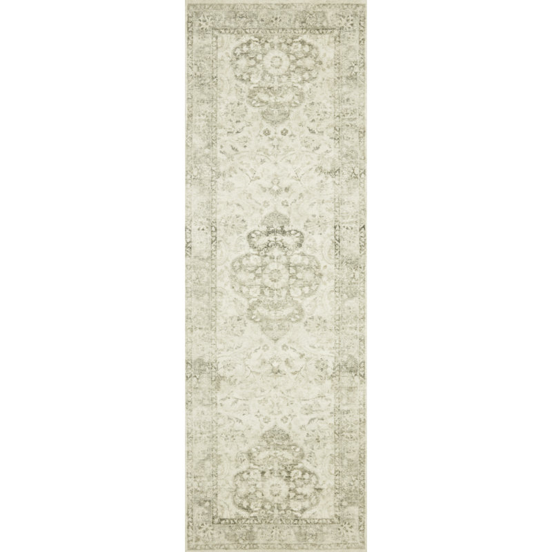 Oriental Area Rug in Ivory/Silver, Runner 2'6" x 9'9"