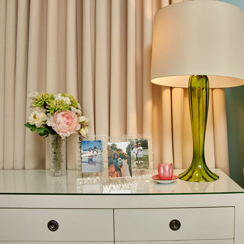 Clear/White Standard Floater Picture Frame with Mat