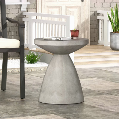 Table d'appoint d'extérieur en béton léger