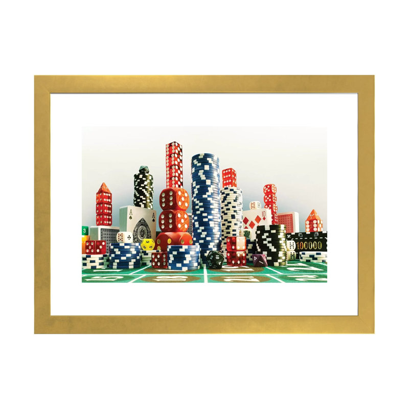 «Casino City» par Carl Warner, impression, H 24 po x l 32 po x P 1 po, Papier encadré doré