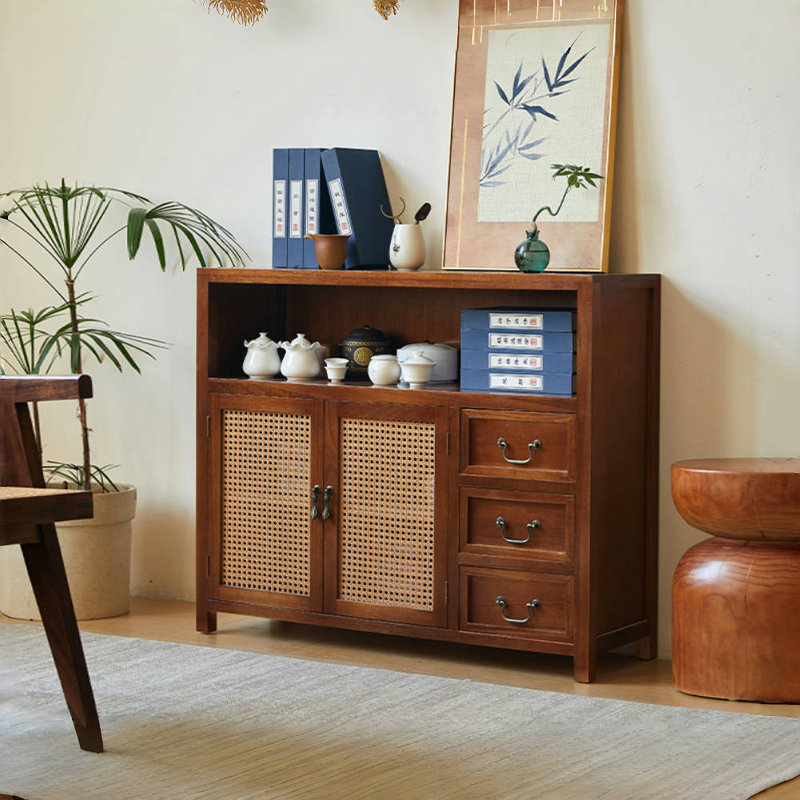 Simple and Retro Display Cabinet