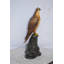 Statue en bronze Hawk on a Rock - Taille: L 12 po x l 9 po x H 22 po.