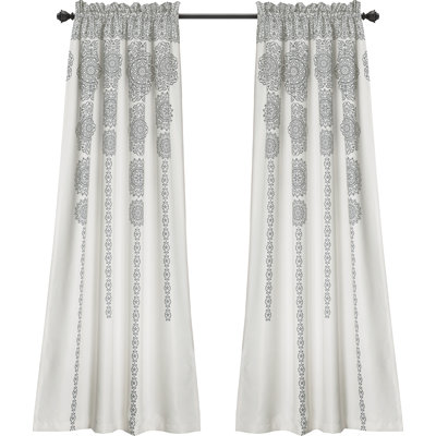 Panneaux de rideaux semi-diaphanes avec passe-tringle Medallion