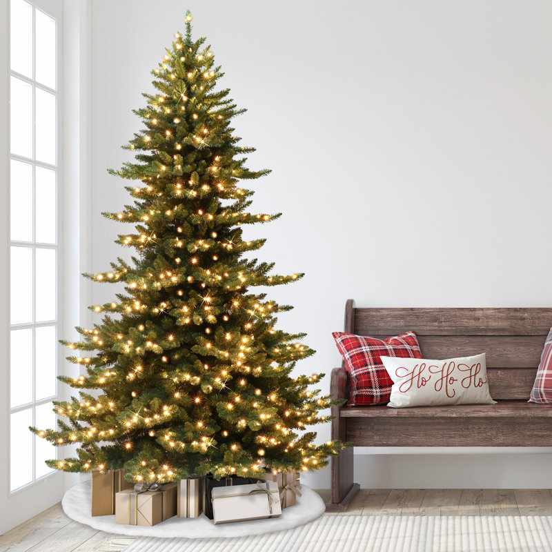 Arbre de noël artificiel vert 7,5 pi avec 700 lumières froides royal majestic