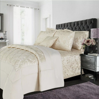 Dieter Polyester Paisley Bedspread with Pillowcases