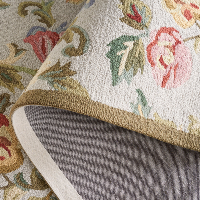 Chelsea Hand Hooked Wool Floral Rug, Square 5'