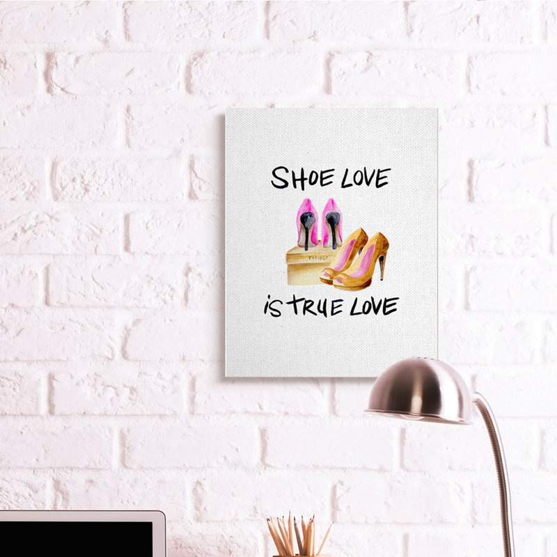 «Shoe Love True Love Expression Glam Heels» par Regina Moore - impression d'art textuel, H 48 po x l 36 po, Toile tendue