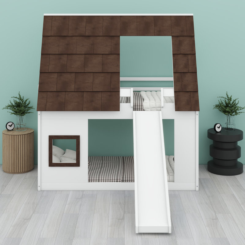 Lit superposé avec toit, échelle et glissade Playful House
