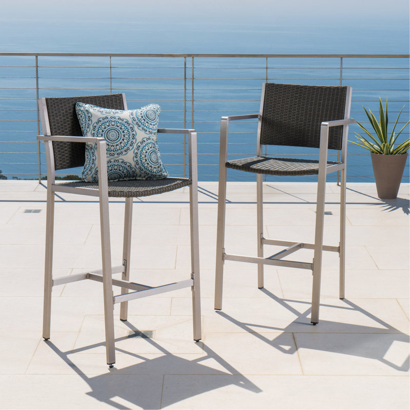 Tabourets de bar d'extérieur en aluminium antirouille 29,50 po avec siège et dossier en rotin PE, ensemble de 2, argent et gris