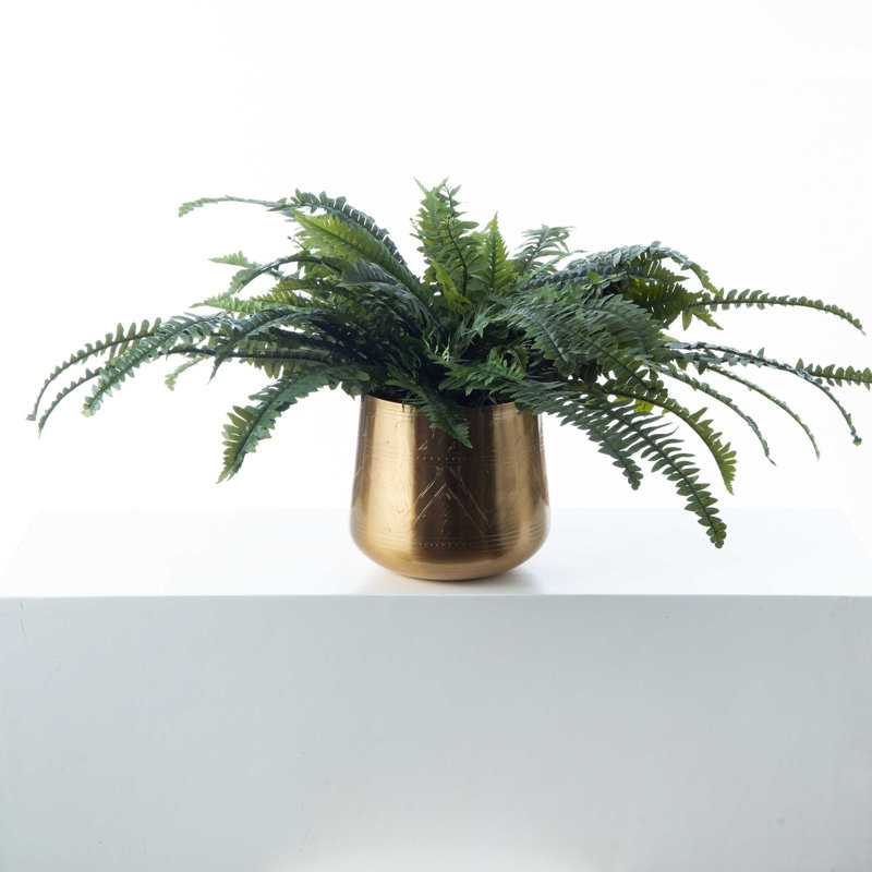 Fougère artificielle en pot