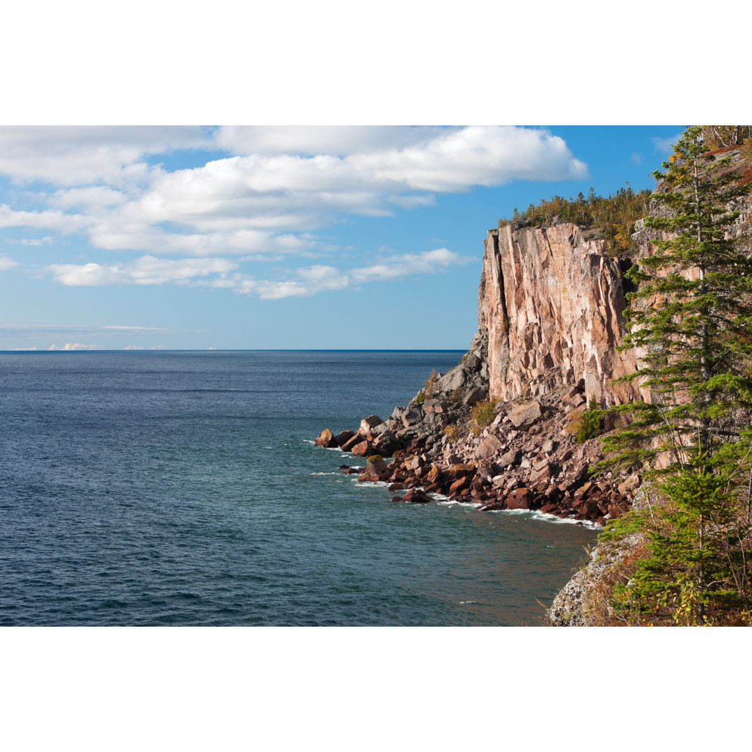 Seeklippe mit Blick auf den Lake Superior - Leinwandbild