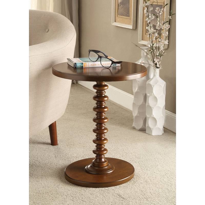 Table d'appoint Acton, Noyer