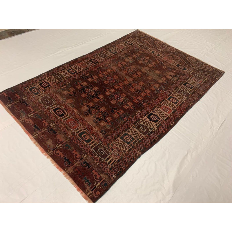 Tapis de style tribal 4 x 7