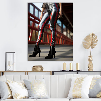 " Sensual Black Leather Pants Woman "