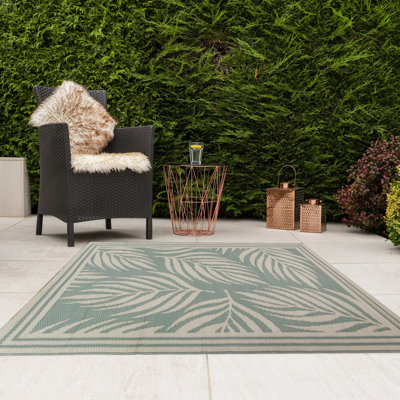 The Gardener Outdoor Rug – Large Leaf
