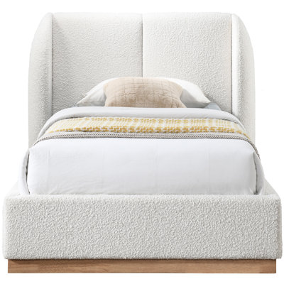 Jardin Boucle Bed