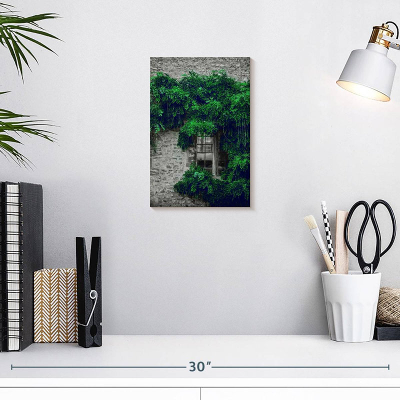 Lilie Botanical Window, 12" H x 8" W