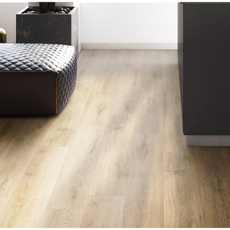 Auburn Valley T 0,75 po x L 94 po x l 0,63 po garniture de plancher, Auburn Valley