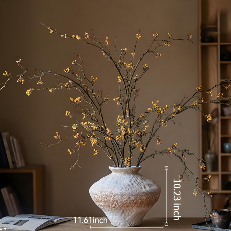 Ornements de fleurs simulées
