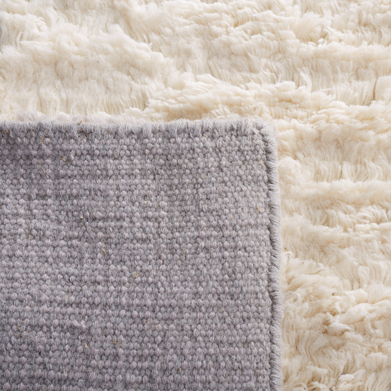 Beamer Gray Ivory Hand-Woven Flatweave Rug, Rectangle 4' x 6'