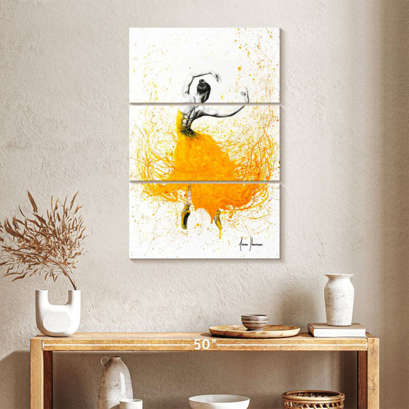 Enn Daisy Dance, 38" H x 24" W