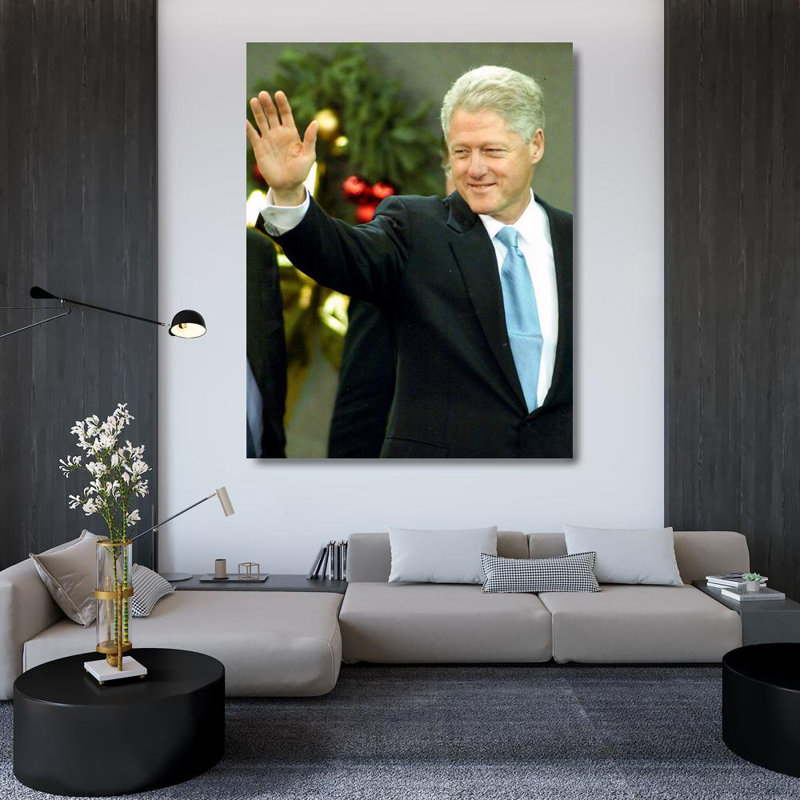 Bill Clinton, H 46 po x l 36 po