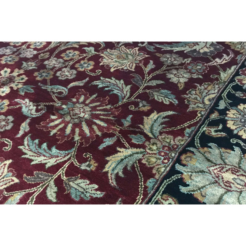 Tapis rouge et noir noué à la main de haute qualité