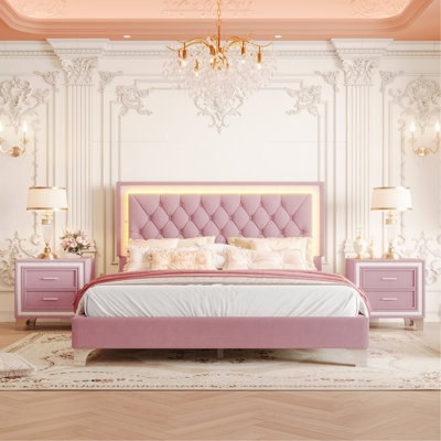 Ensemble de chambre à coucher 3 pièces, grand lit plateforme tapissier avec lumières DEL et deux tables de chevet - rose