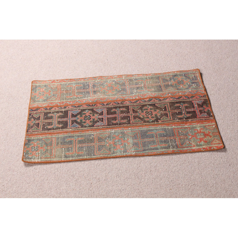 Charmant petit tapis turc Oushak rétro de couleur brune pour la décoration du vestibule et du tapis d'entrée