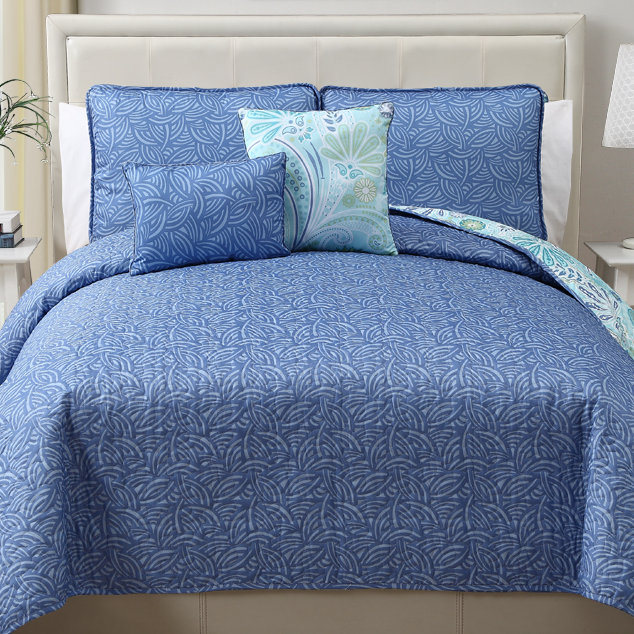 Harmony 5-Piece Reversible Blue Paisley Quilt Set, King Quilt + 2 Shams + 2 Throw Pillows