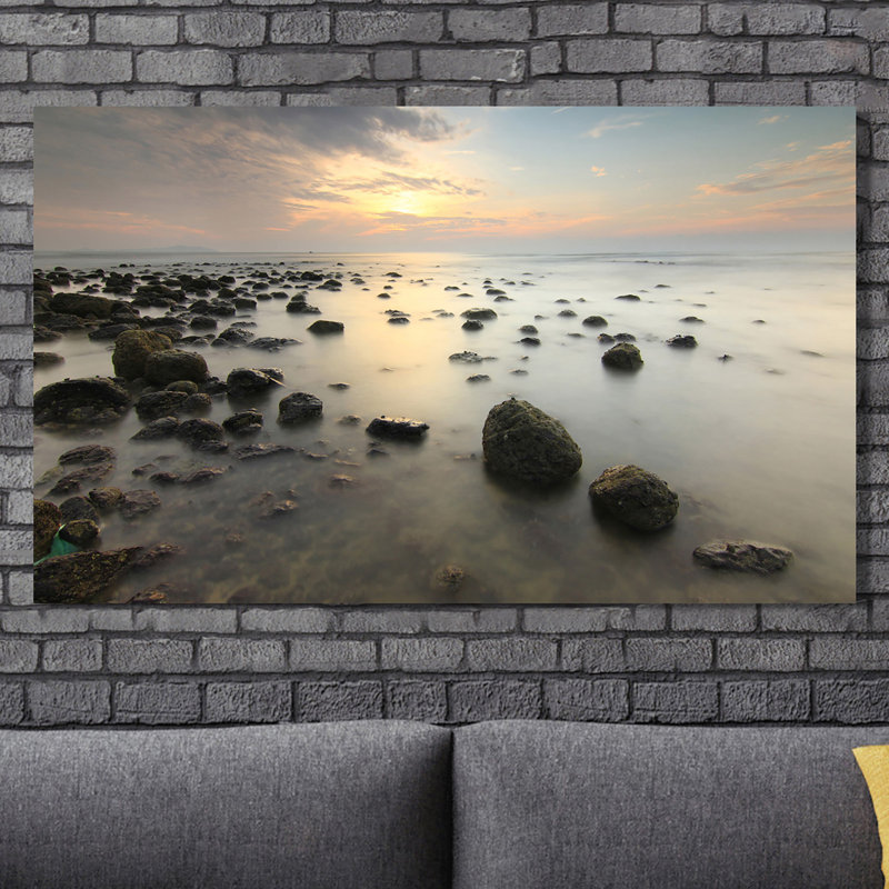 « lever en mer », reproduction de photo sur toile tendue, H 28 po x l 48 po x P 1,5 po