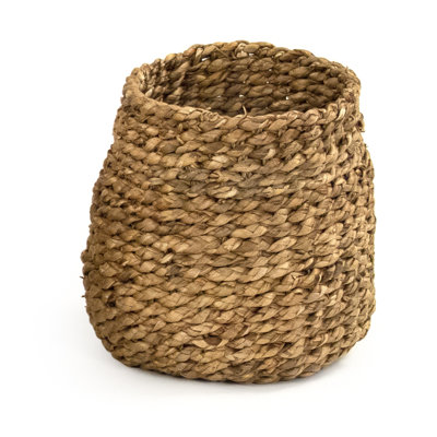 Panier en en rotin tissé