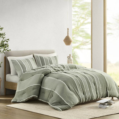 48f-f3cf-f901e Comforter