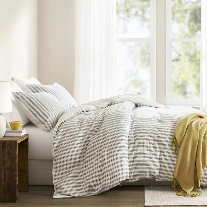 48f-f3cf-1fdd7 Comforter