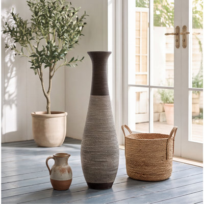Vase de plancher en rotin de PVC tissé à la main de 39,3 pouces de hauteur, deux tons de dégradé brun, grand vase décoratif pour le salon, le style bohème et bord de mer