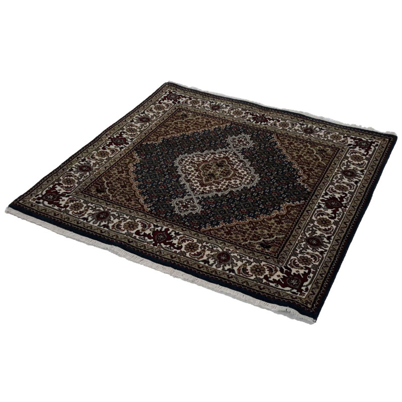 Walde Oriental Area Rug in Navy