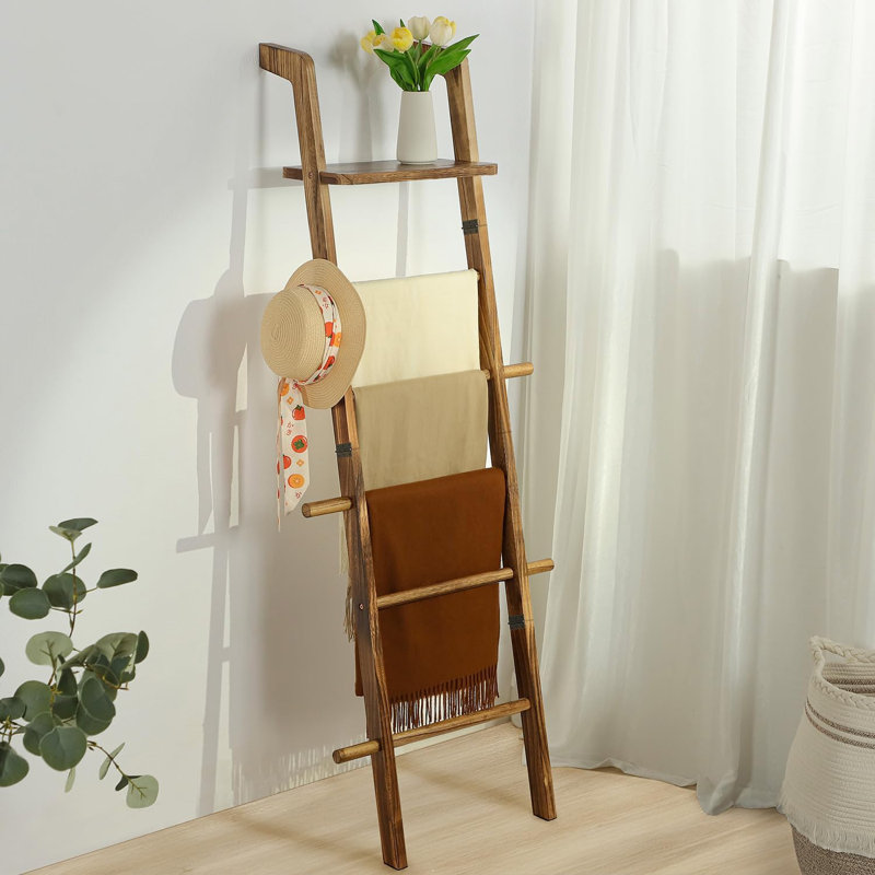 Échelle de couverture en bois 67 pouces avec tablette pour le salon - serviettes de ferme à 5 niveaux