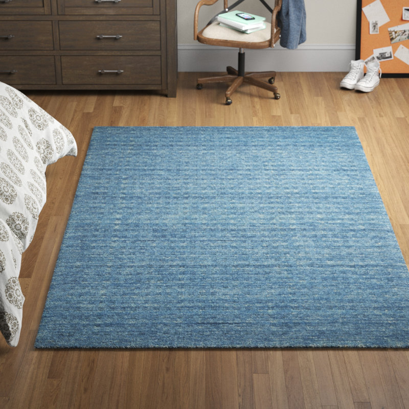 Tapis bleu en laine touffeté à la main, Rectangle 5 pi x 7 pi 6 po