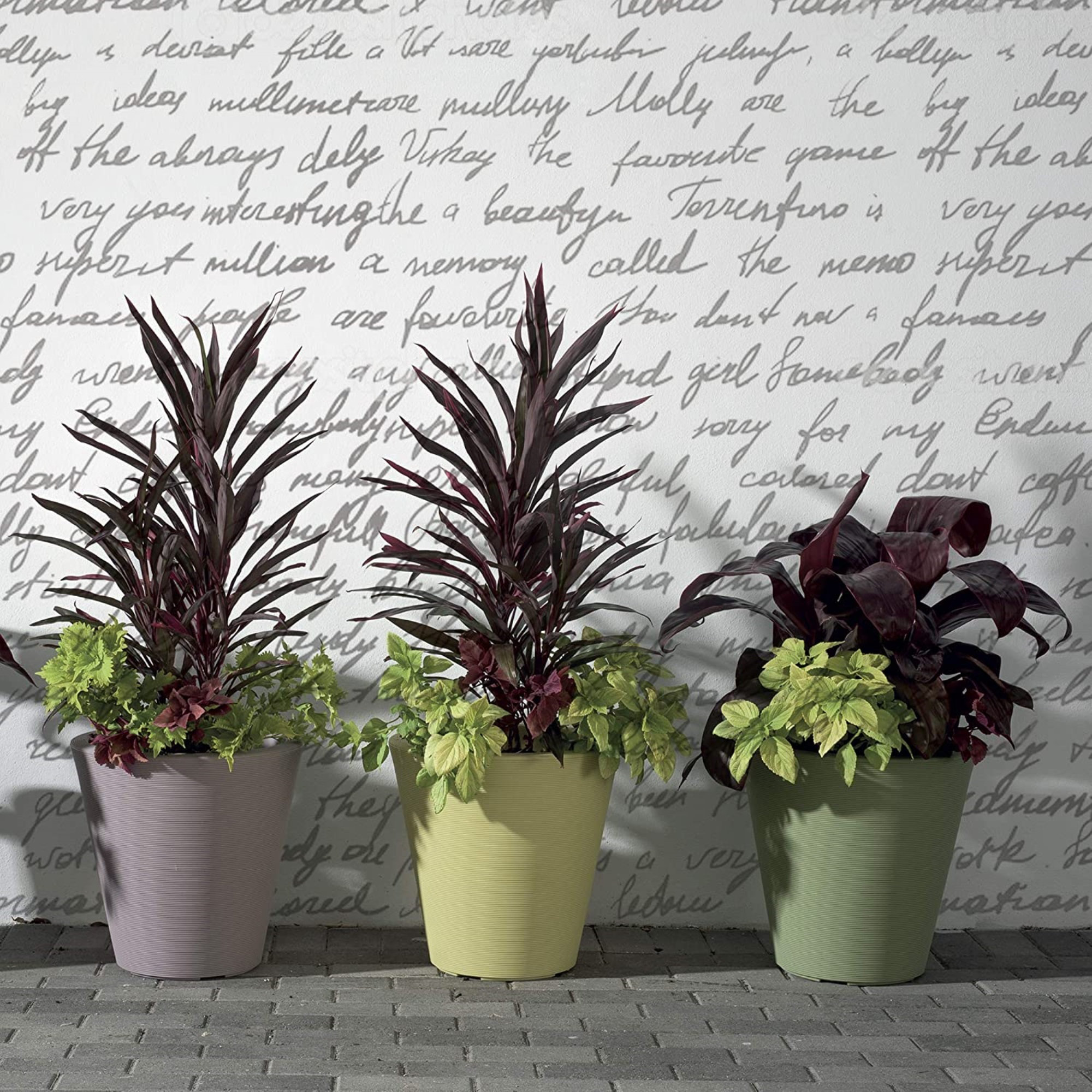 Madison Indoor/Outdoor Modern Round Planter, Old Bronze, 26" H x 26" W x 26" D