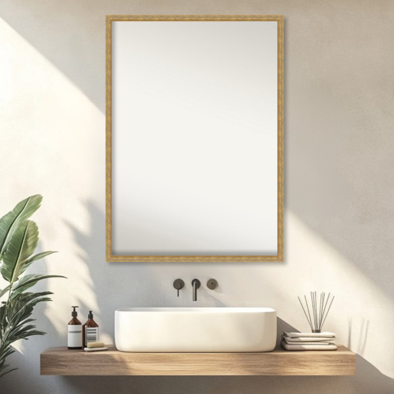 Miroir mural de salle de bain Mila, 28,5 po x 39,5 po, Or foncé