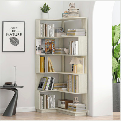 Bibliothèque de coin autoportante en L de 90 cm (35,43 po) à 5 niveaux pour salon, chambre à coucher, bureau à domicile, bibliothèque en bois avec panneau anti-chute et dispositif anti-basculement, tablette ouverte