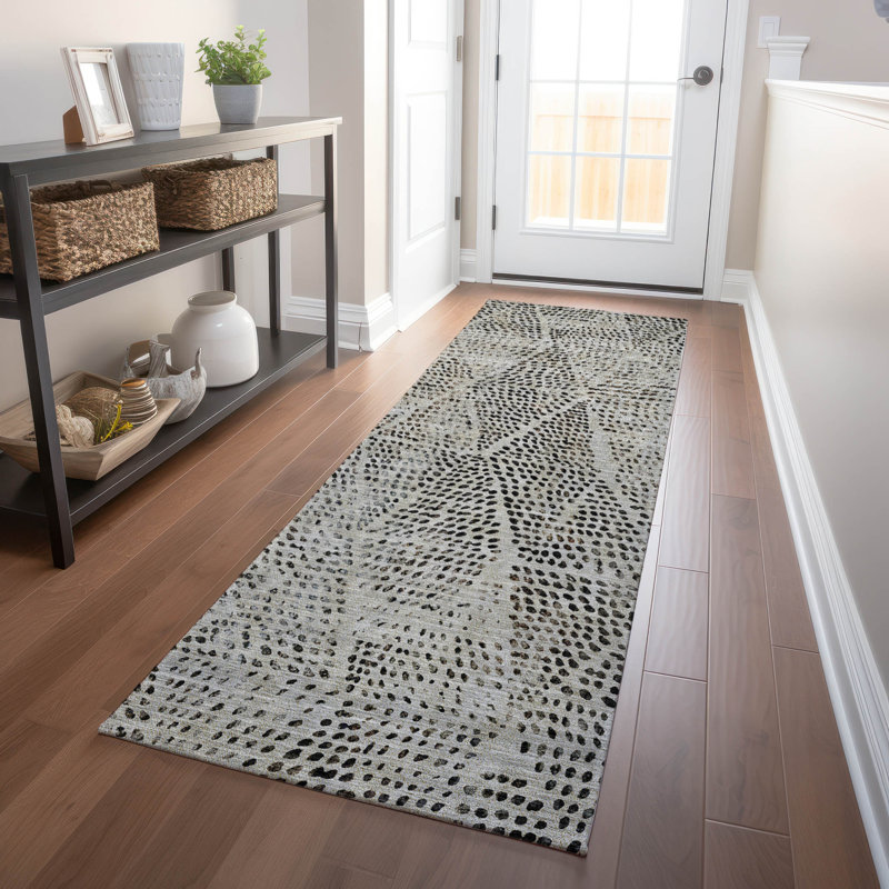 Jurnee Washable Geometric Indoor / Outdoor Rug, Runner 2'3" x 7'6"