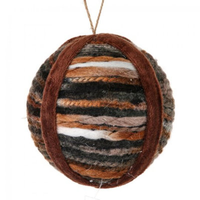 Ornement boule tissée en fil