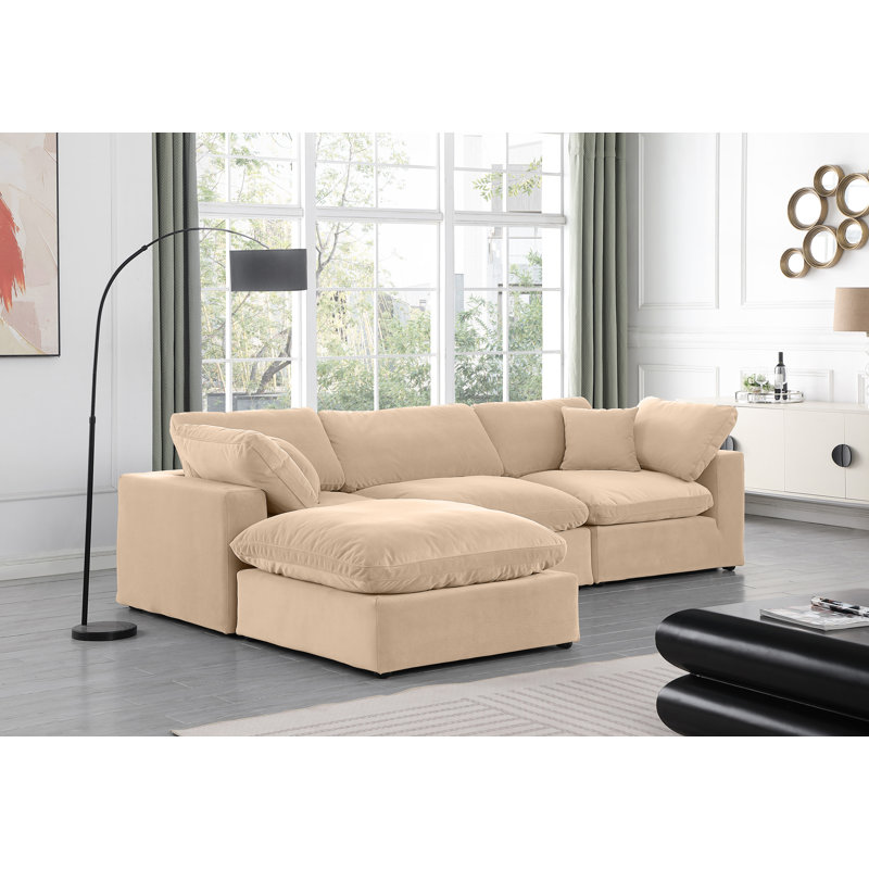 Canapé modulaire réversible en velours de 120 po de large avec repose-pieds Kirstey, Velours beige