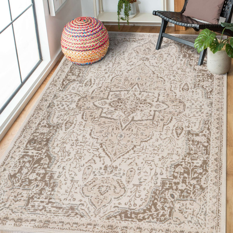 Tapis oriental à médaillon transitionnel Nimaha, Rectangle 5 pi 3 po x 7 pi 6 po