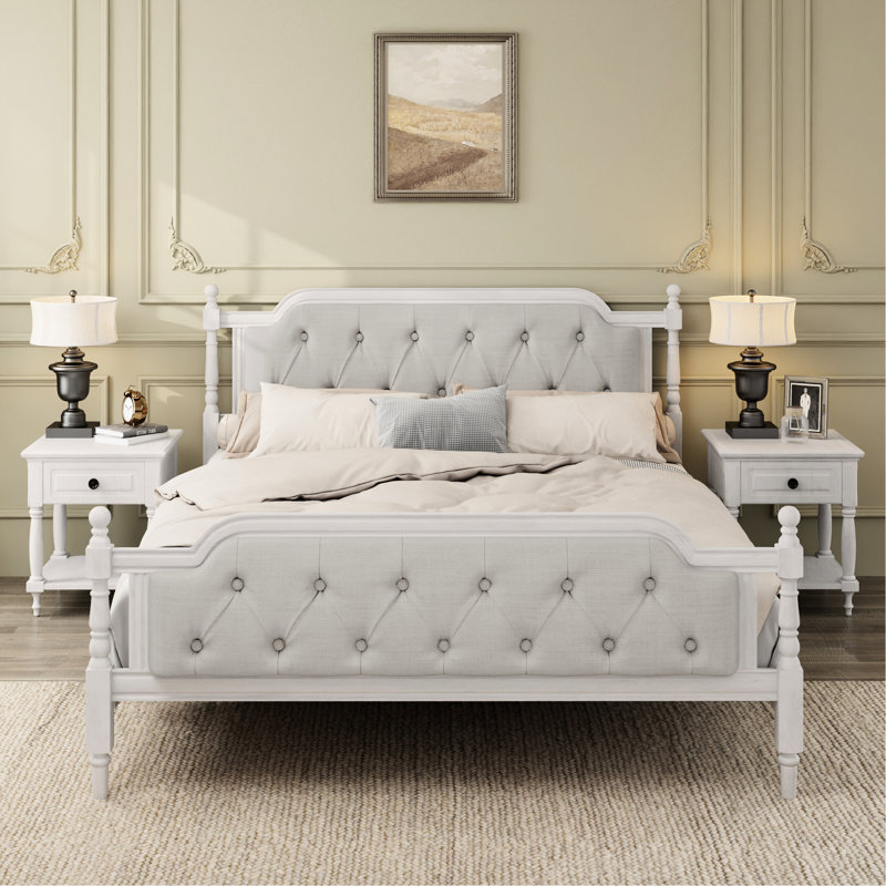 Très grand lit traditionnel avec tête de lit attrayante, bois massif, sans sommier, cadre en bois au confort accru, style élégant pour chambre à coucher